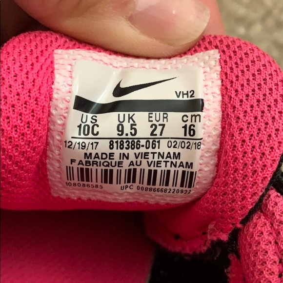 Nike sneakers for kids - Picture 7 of 7